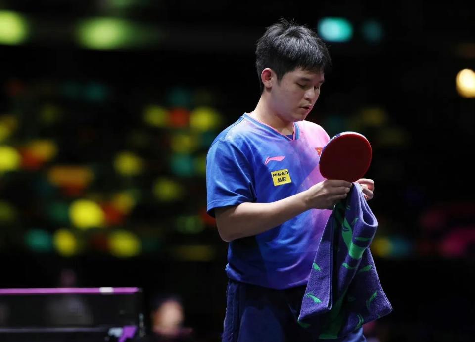 他在场上的 他在场上的