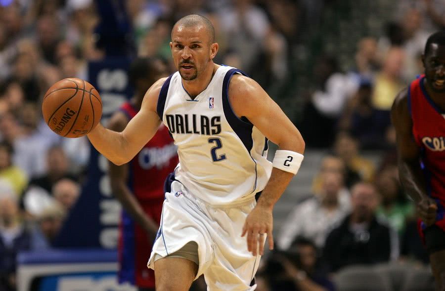 凭借流畅的 凭借流畅的