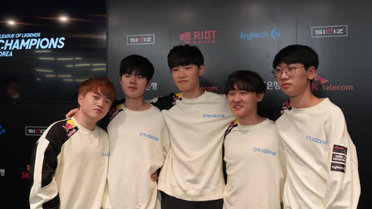 他用自己的 他用自己的