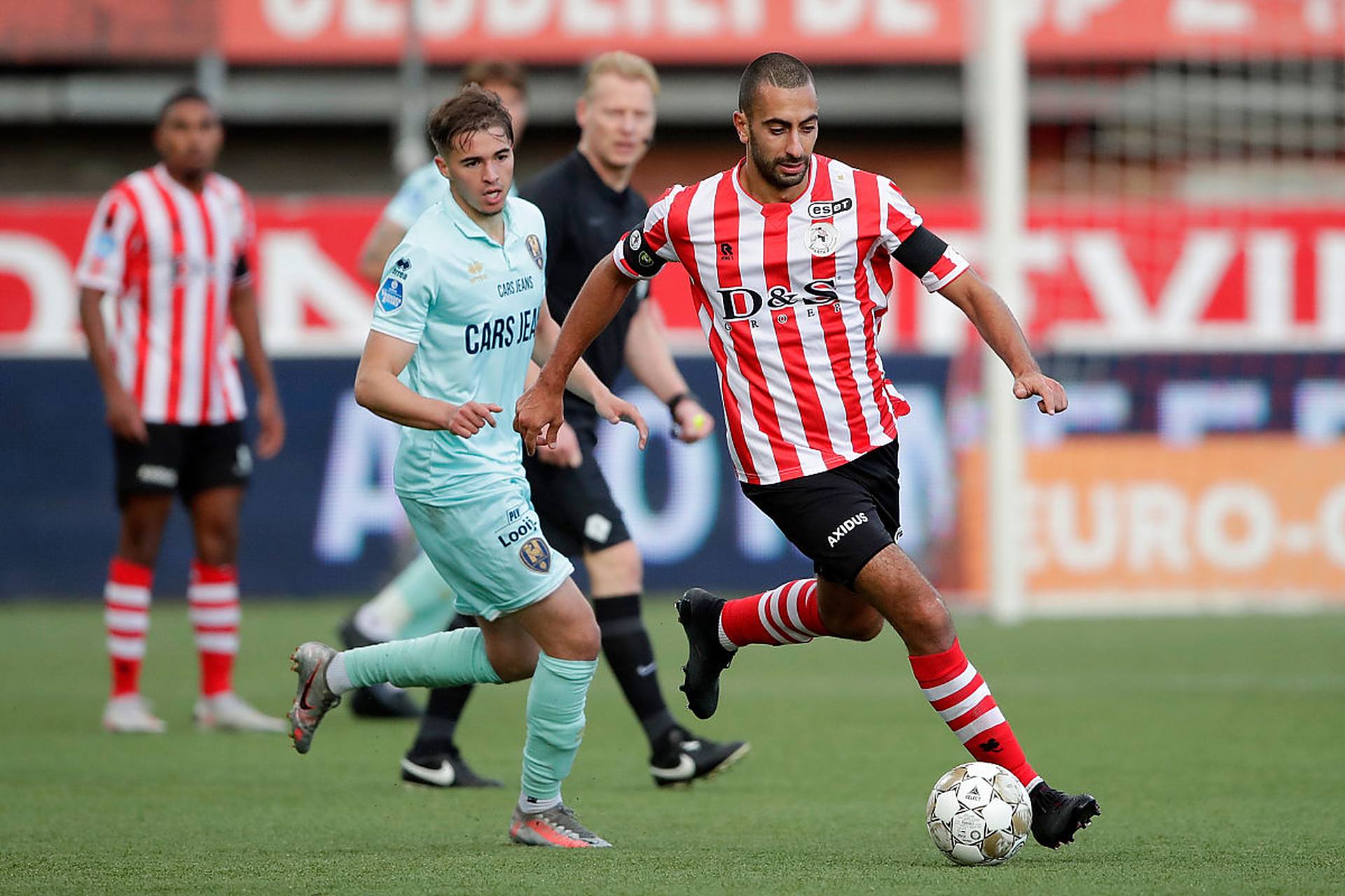 塔尔世界杯 塔尔世界杯