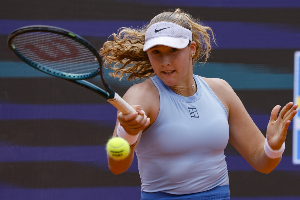 赛的激烈竞 赛的激烈竞