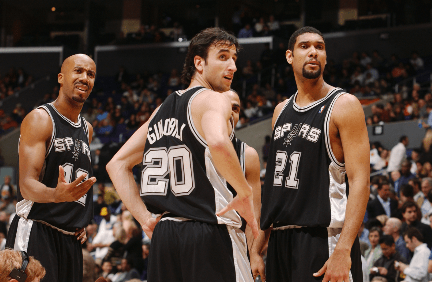 湖人登顶首 湖人登顶首